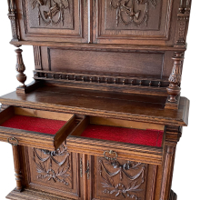 Antiker Buffet-Schrank aus massiver Eiche – aufwändig geschnitzt, ca. 19. Jahrhundert